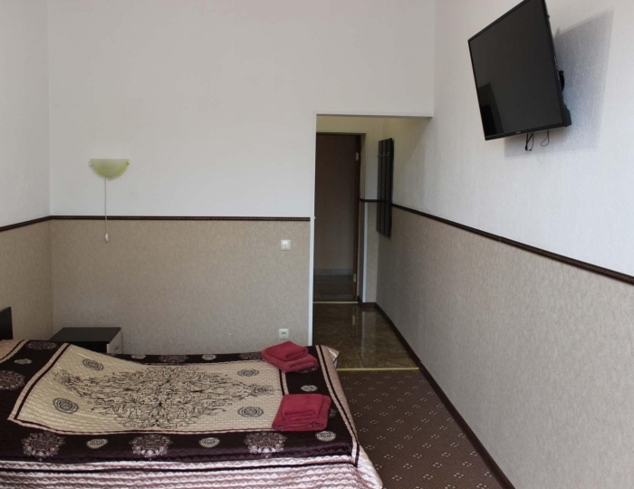 1-комнатный номер комфорт улучшенный с 1 двуспальной кроватью - Санаторий «Урал» Лазаревское